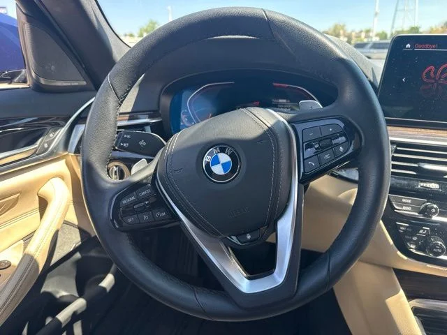 Used 2022 Blue BMW 530i xDrive image 18