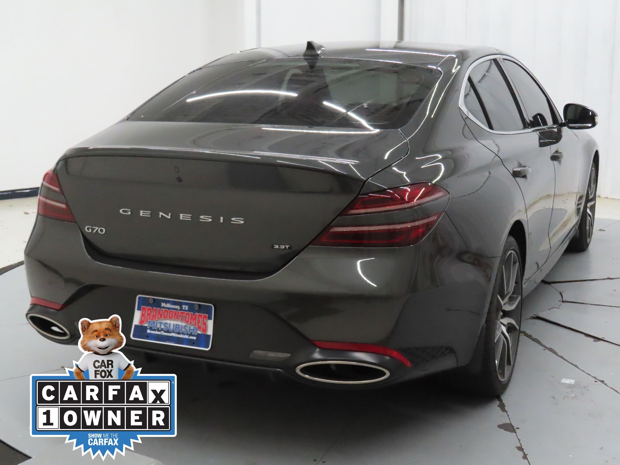Used 2023 Gray Genesis 3.3T image 3