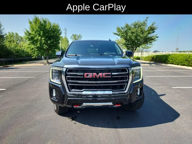 Used 2024  GMC AT4 image 2