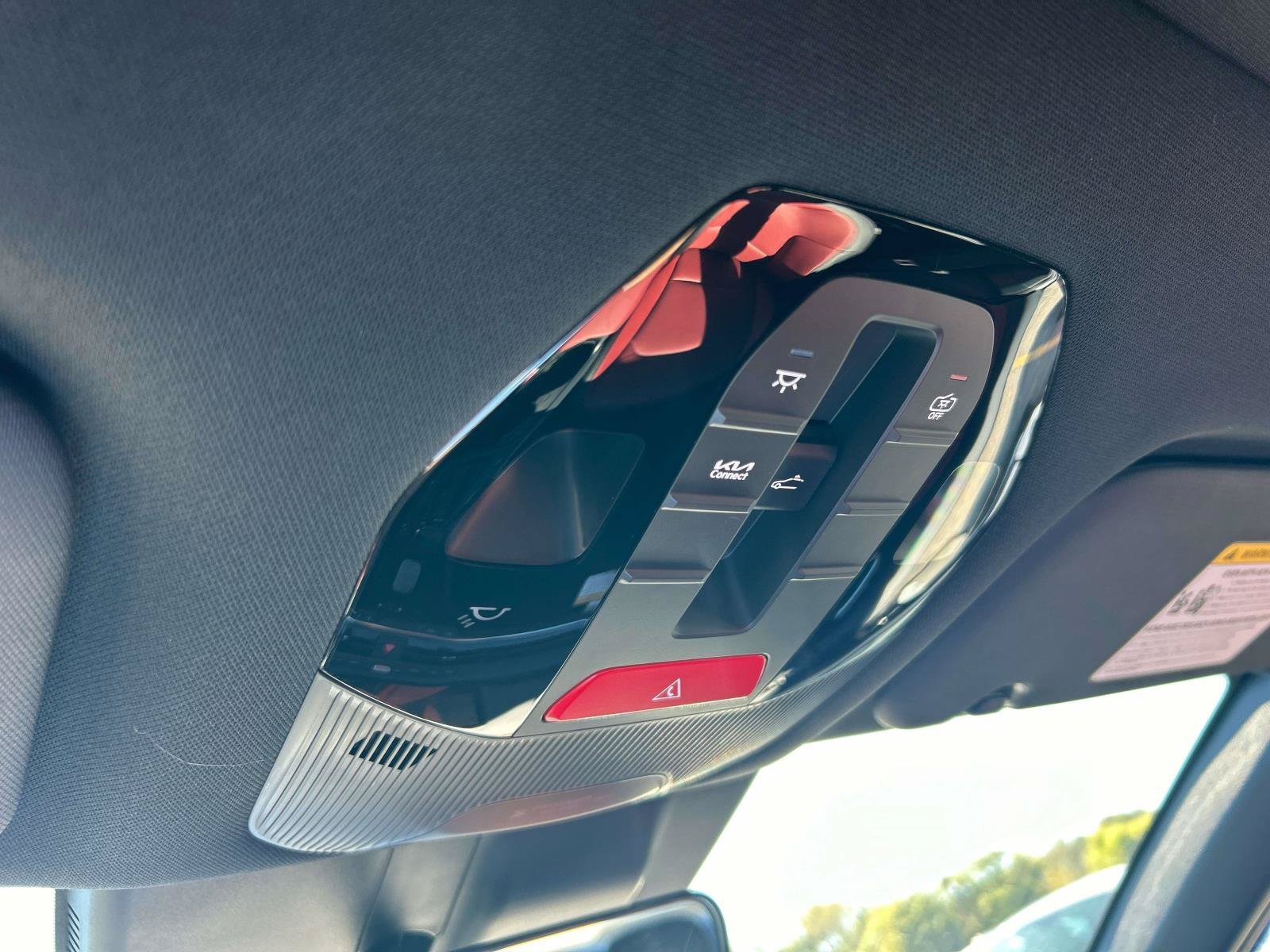 New 2027 Snow White Pearl Kia GT-Line image 32