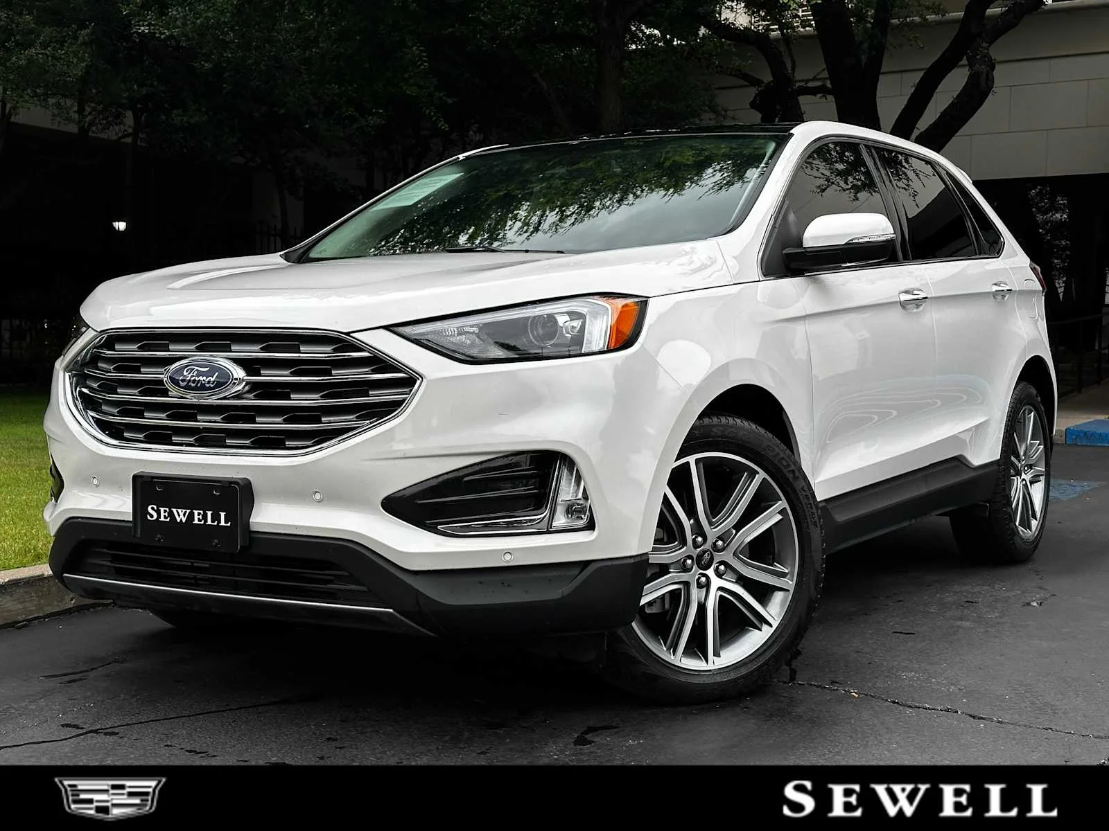 2024 Ford Edge Titanium AWD's photo