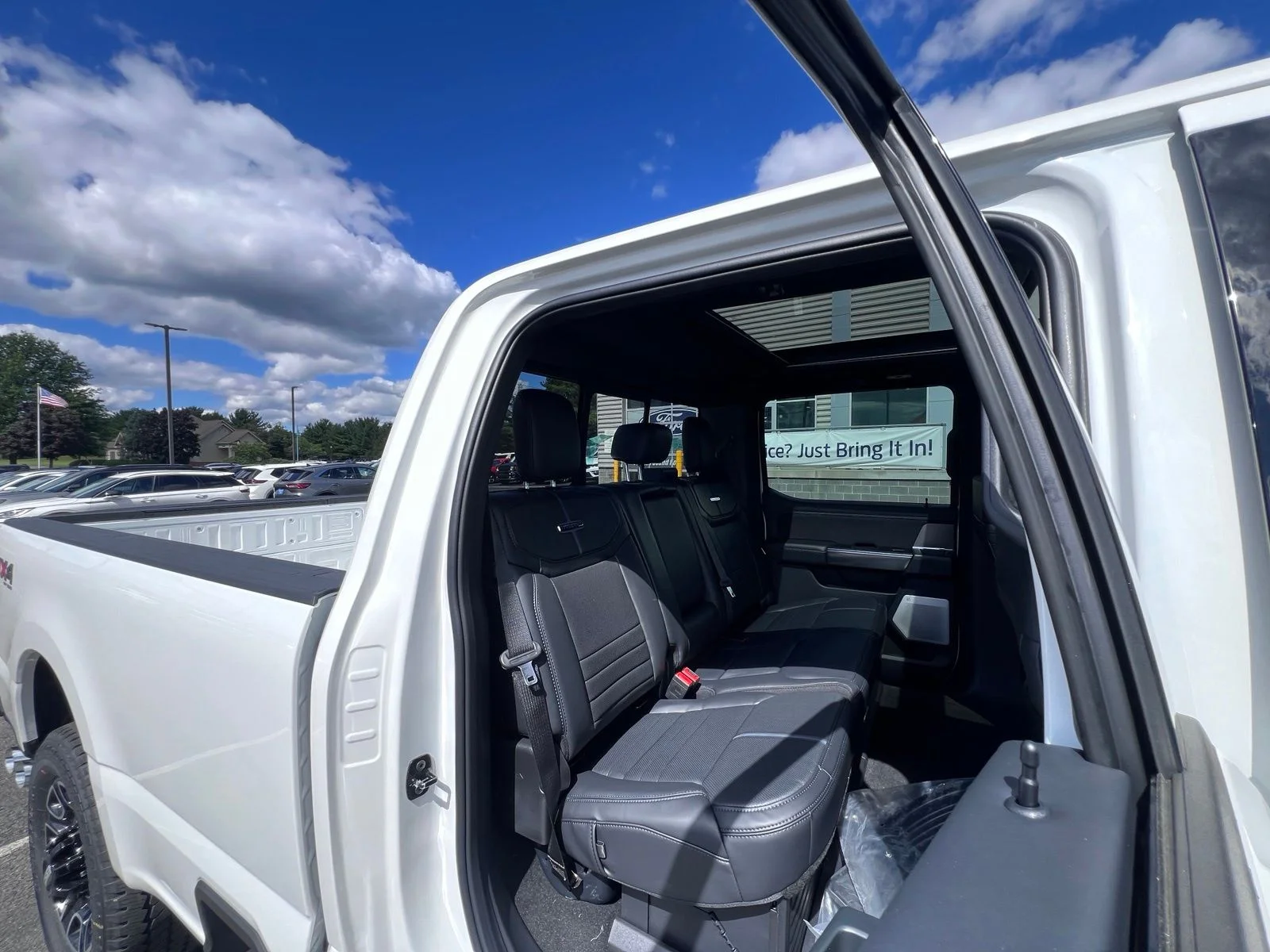 New 2026 Star White Metallic Tri-Coat Ford F-350® Platinum® image 58