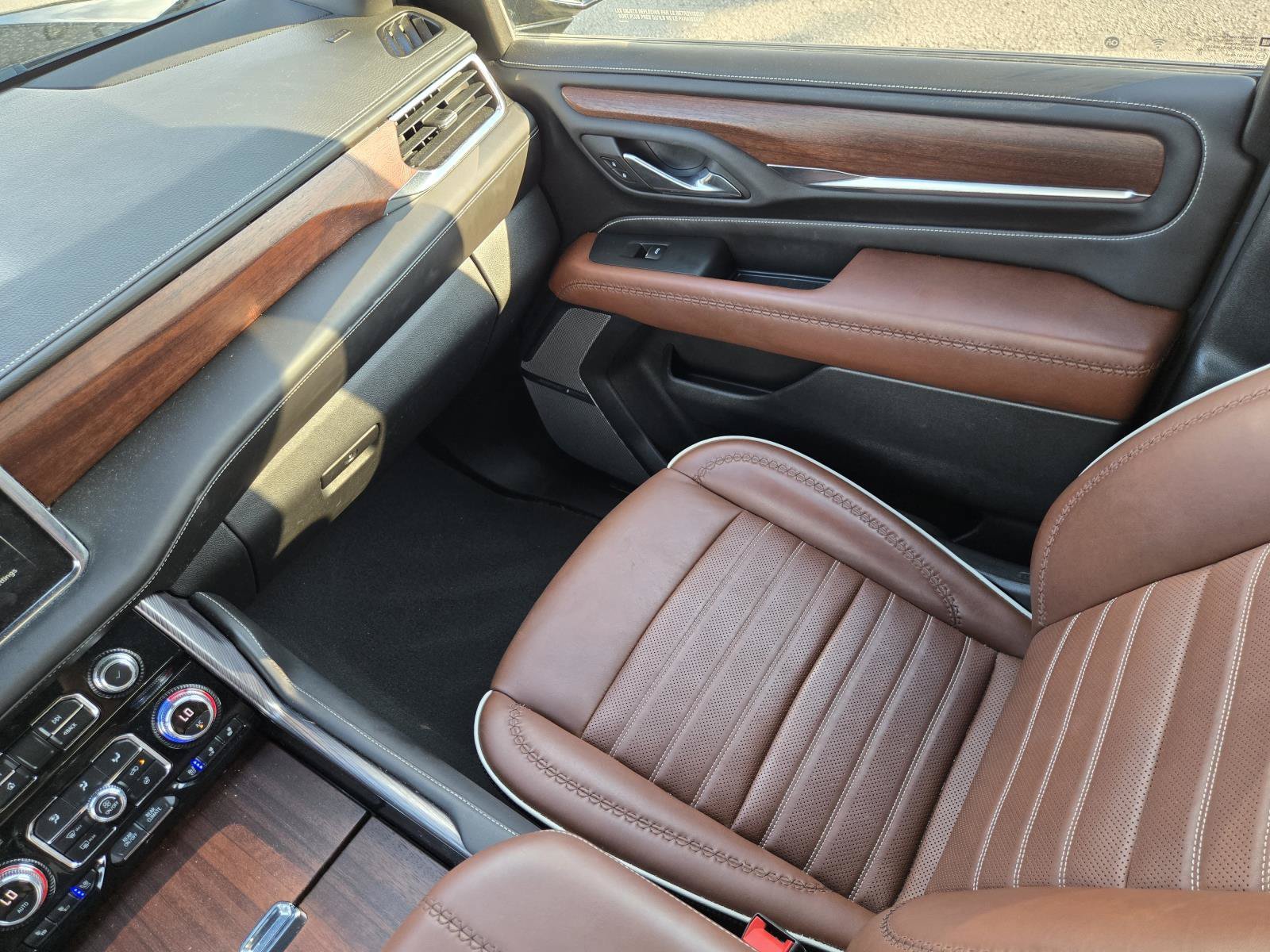 Used 2023 ONYX BLACK GMC Denali Ultimate image 15