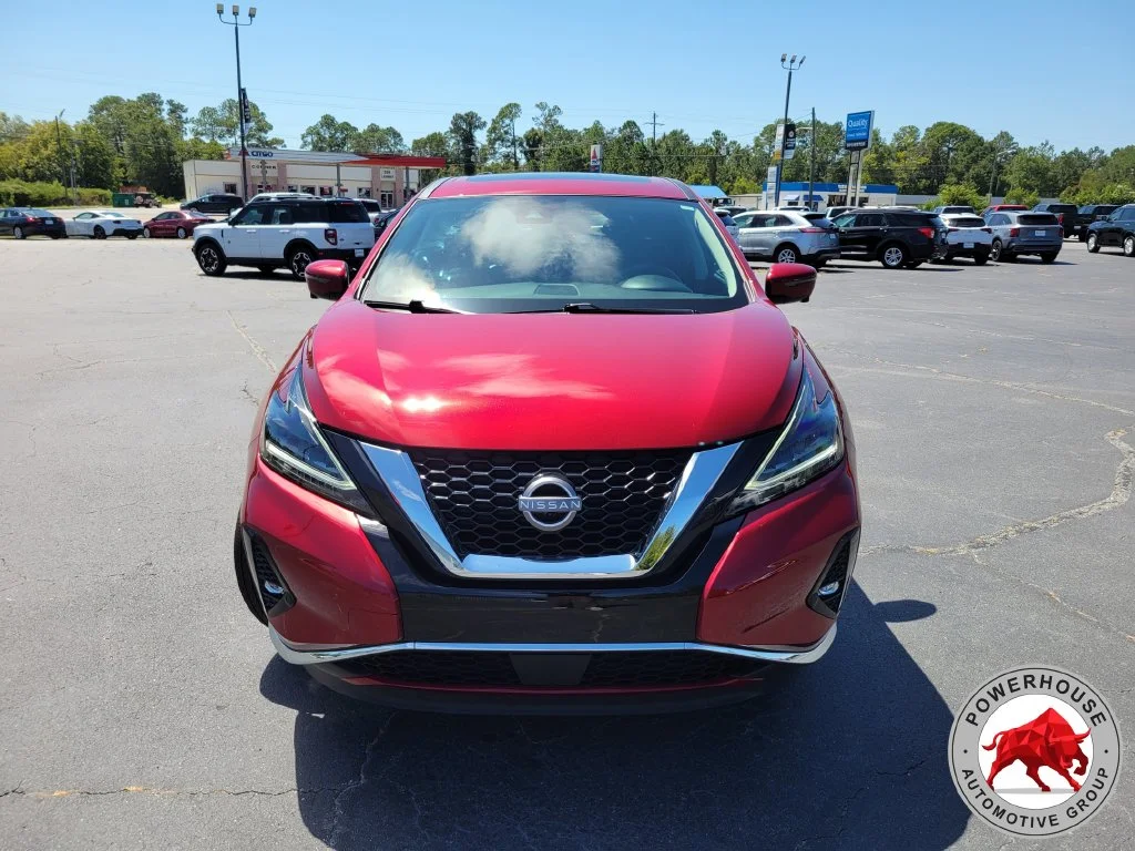 Used 2023 Red Nissan SL image 10