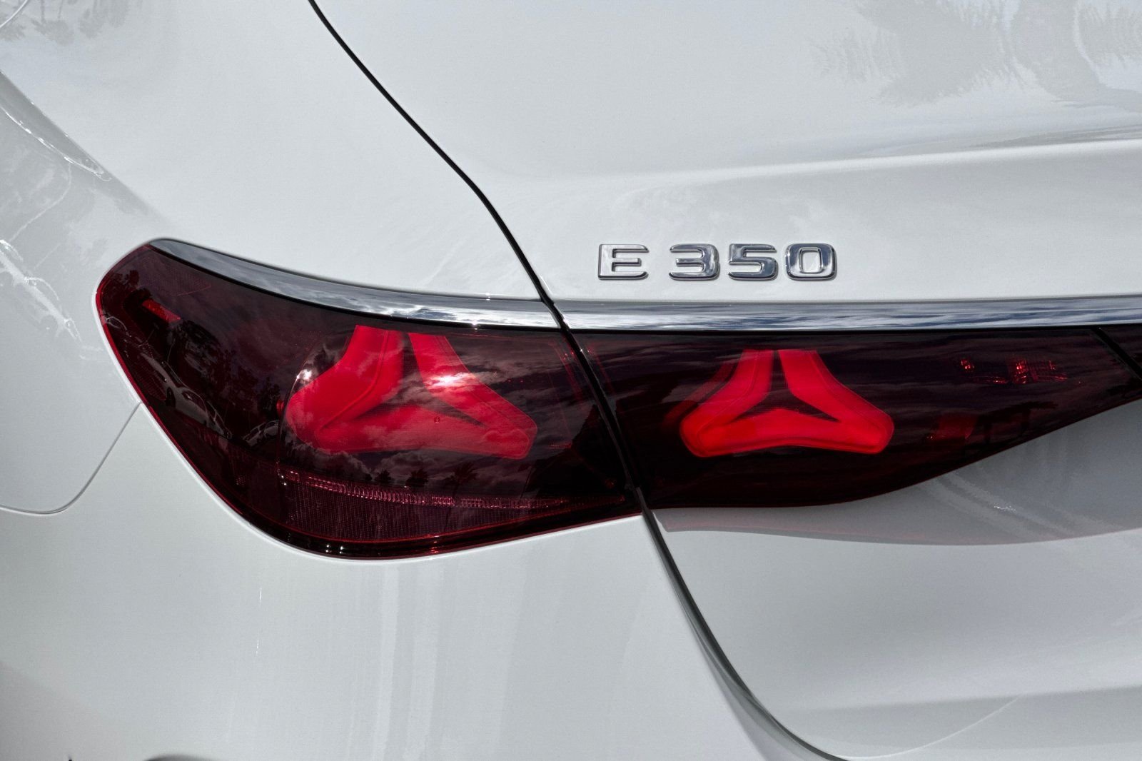 New 2026 Polar White Mercedes-Benz E 350 image 14