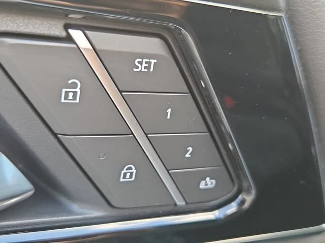 2026 GMC Yukon Denali - Photo 12