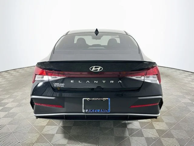 New 2026 Hyundai ELANTRA SEL Sport