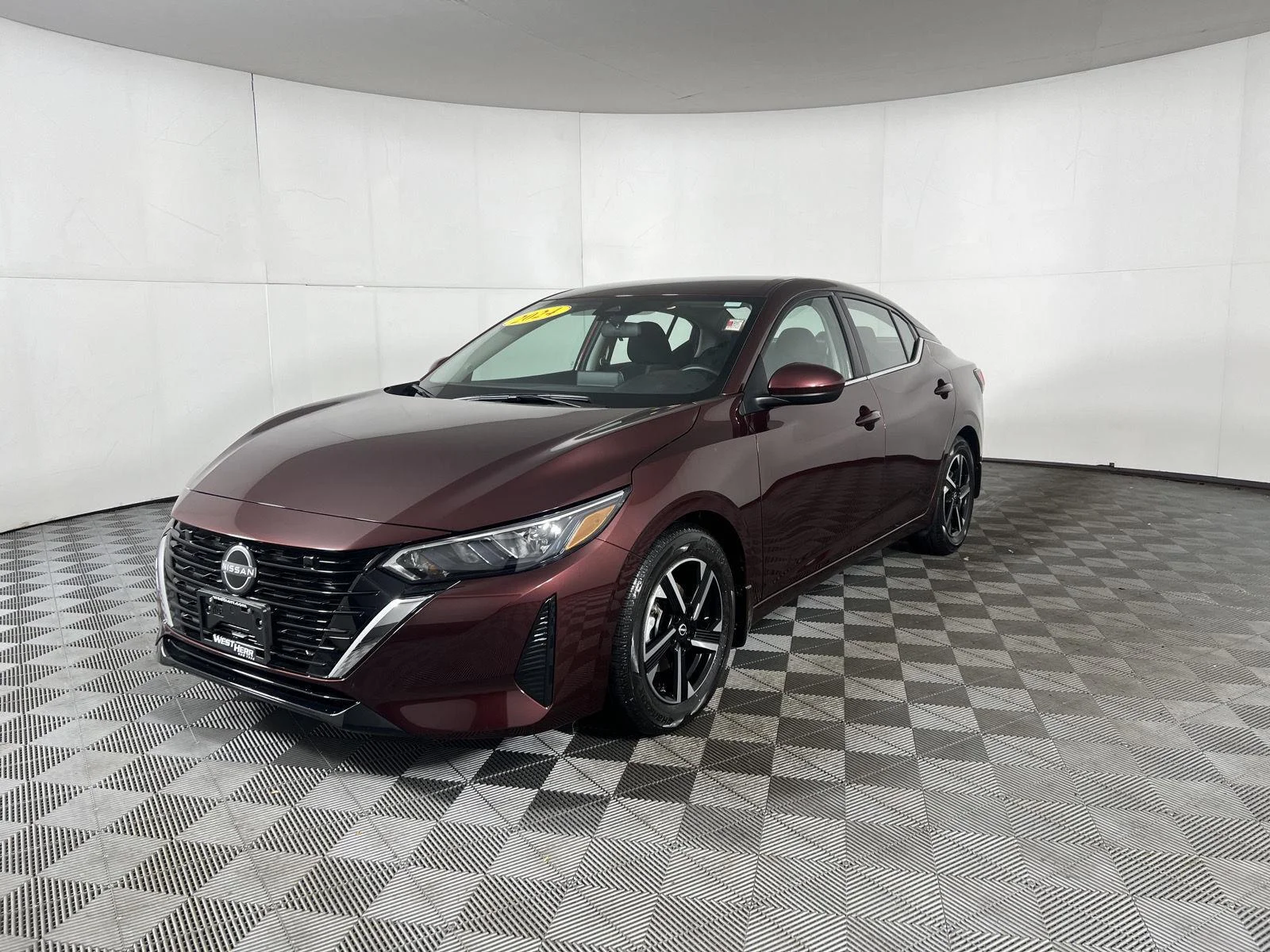 Used 2024 Rosewood Metallic Nissan SV image 4