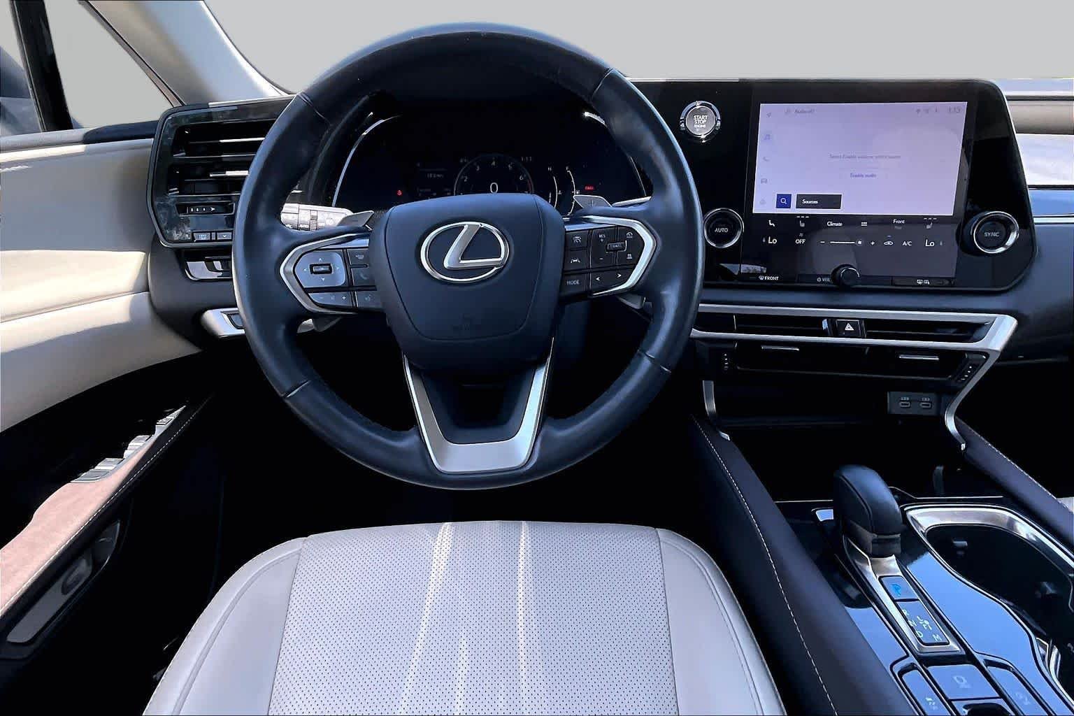 Used 2023 Eminent White Pearl Lexus  image 9