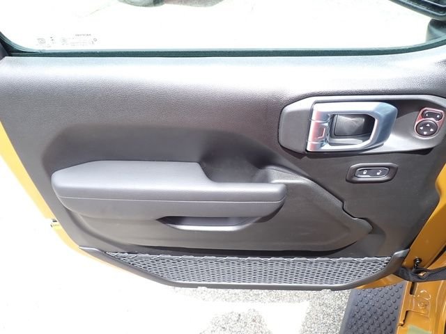 New 2026 Goldilocks Exterior Paint Jeep Sport S image 15