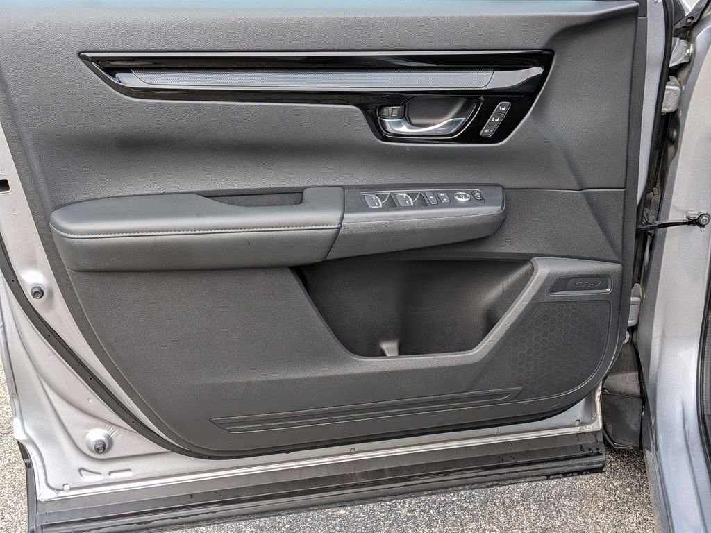 Used 2025 Silver Honda EX-L image 19