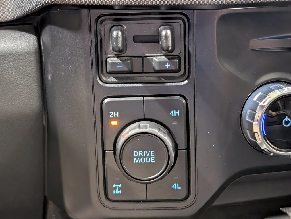 Certified Used 2024 Glacier Gray Metallic Ford Platinum image 8