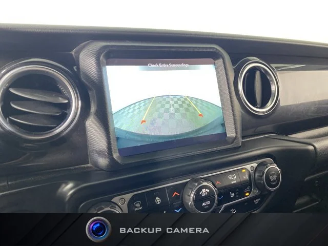 Used 2020 White Jeep Unlimited Sahara Altitude image 5
