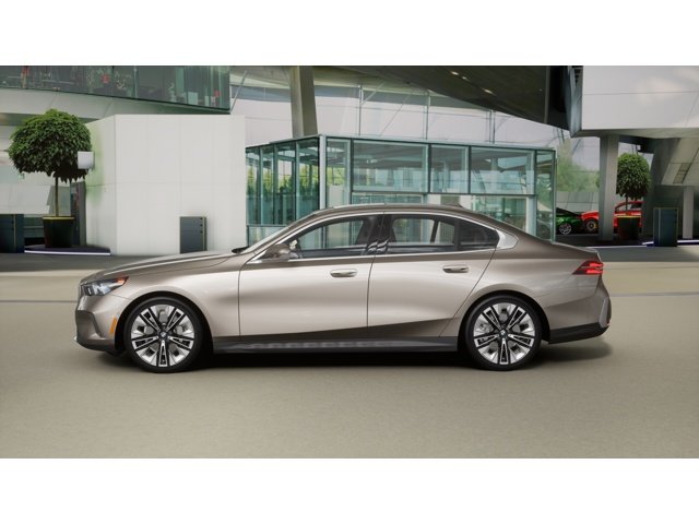 New 2027 Oxide Grey Metallic BMW  image 4