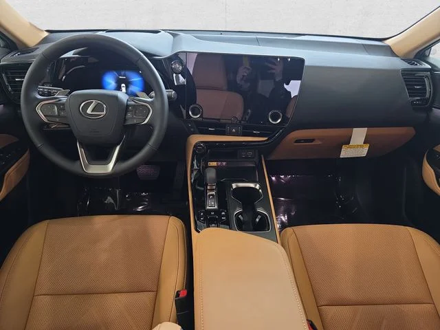 2026 Lexus NX 450h+ Luxury - Photo 9