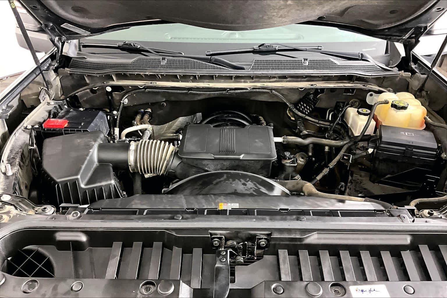 Used 2022 Black Chevrolet Custom image 28