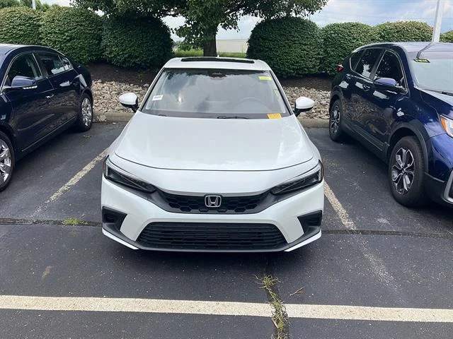 Certified Used 2022 Platinum White Pearl Honda EX-L image 2