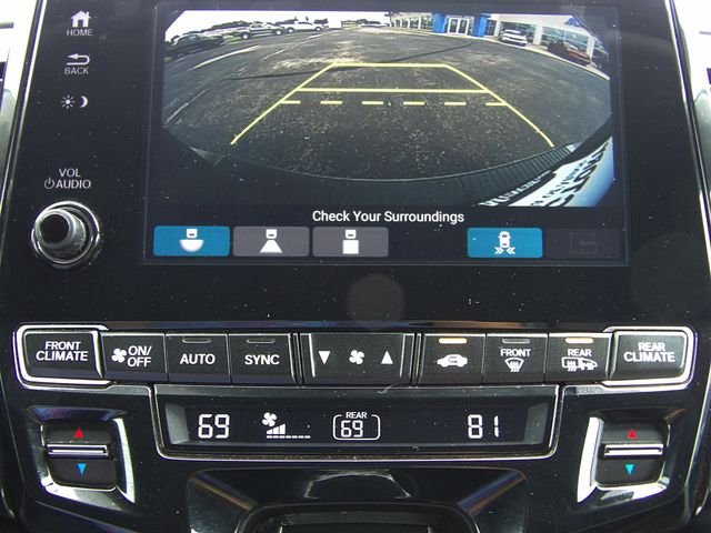 Used 2020 Pacific Pewter Metallic Honda Touring image 32