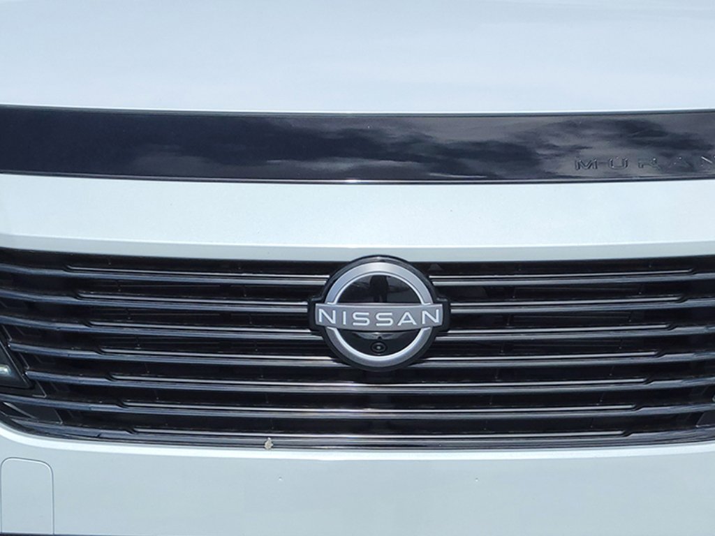New 2026 Everest White Pearl Tricoat Nissan Platinum image 9