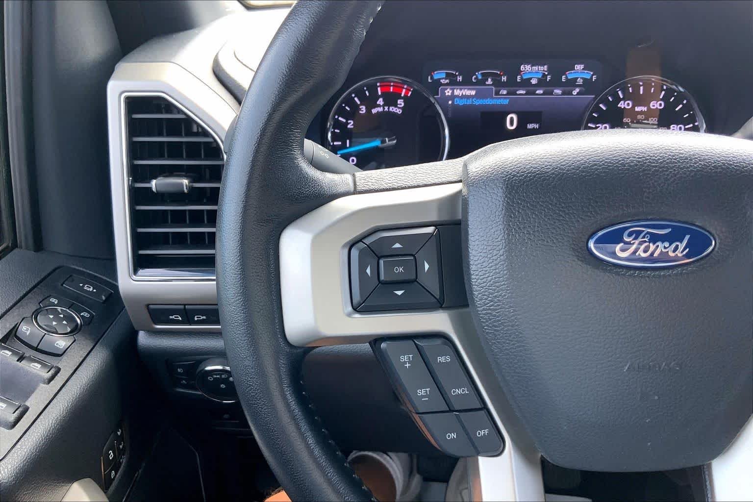 Used 2022 Iconic Silver Metallic Ford LARIAT image 24