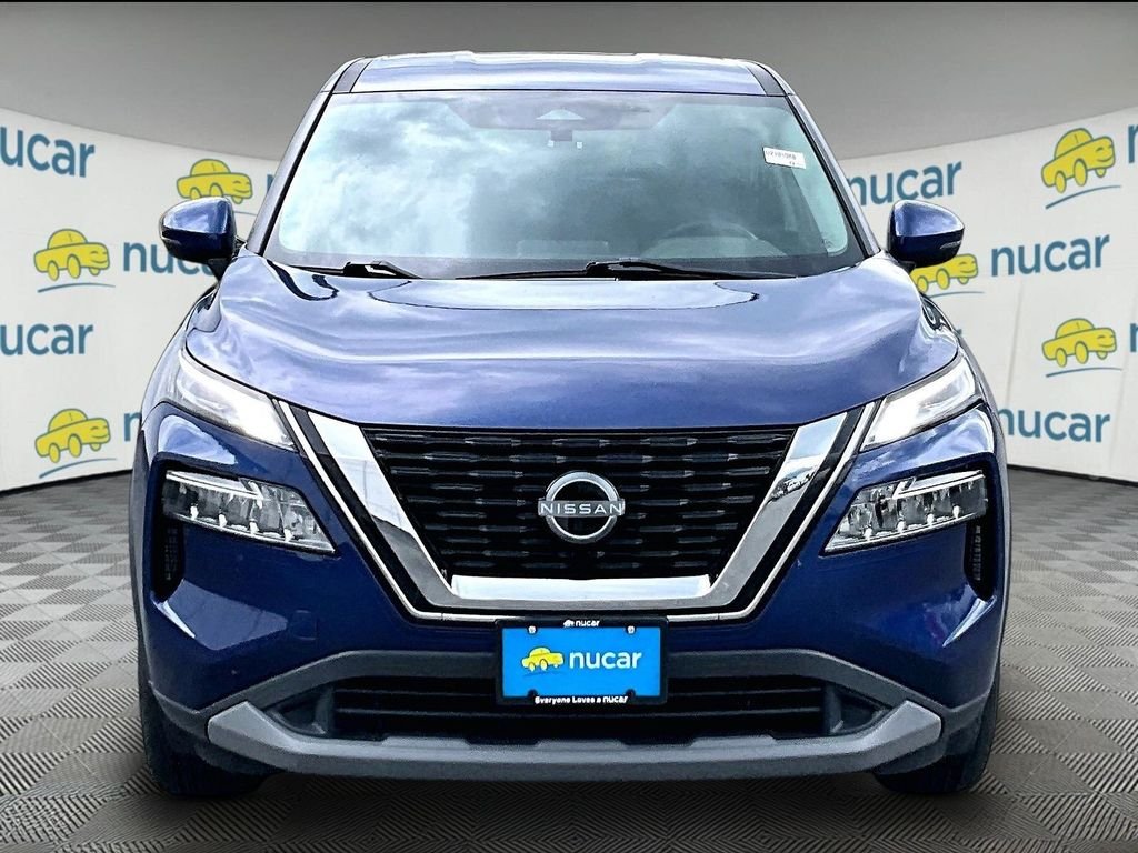 Used 2022 Caspian Blue Metallic Nissan SV image 2