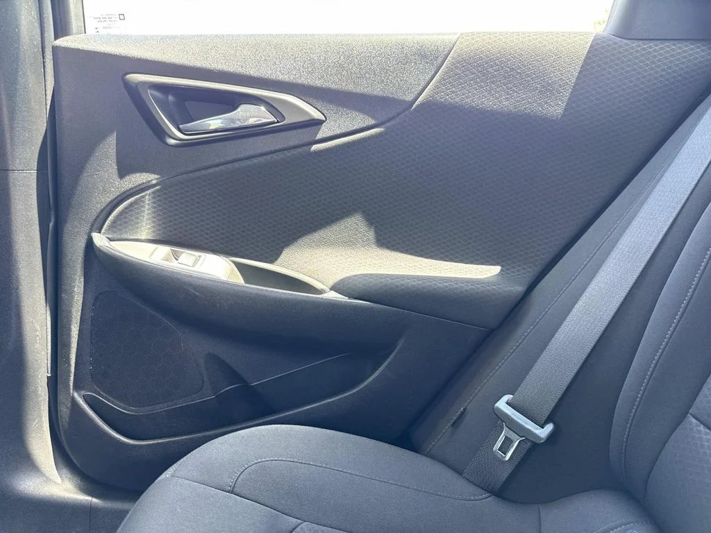 Used 2020 Gray Chevrolet LT image 18