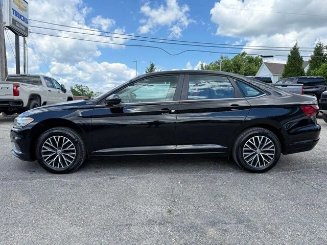 Used 2020 Black Volkswagen  image 5