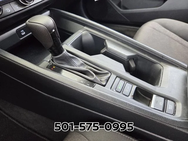 Used 2025  Honda SE image 28