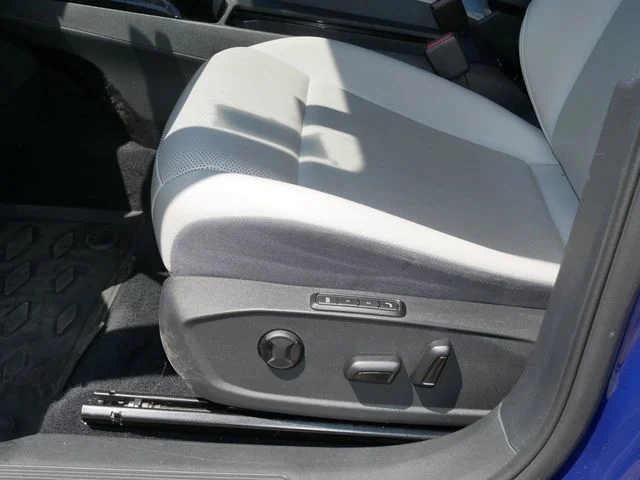 Certified Used 2021 Blue Volkswagen Pro S image 14