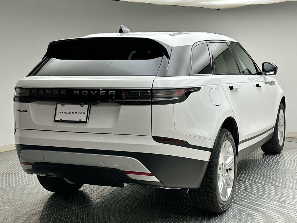 New 2026 Fuji White Land Rover S image 3