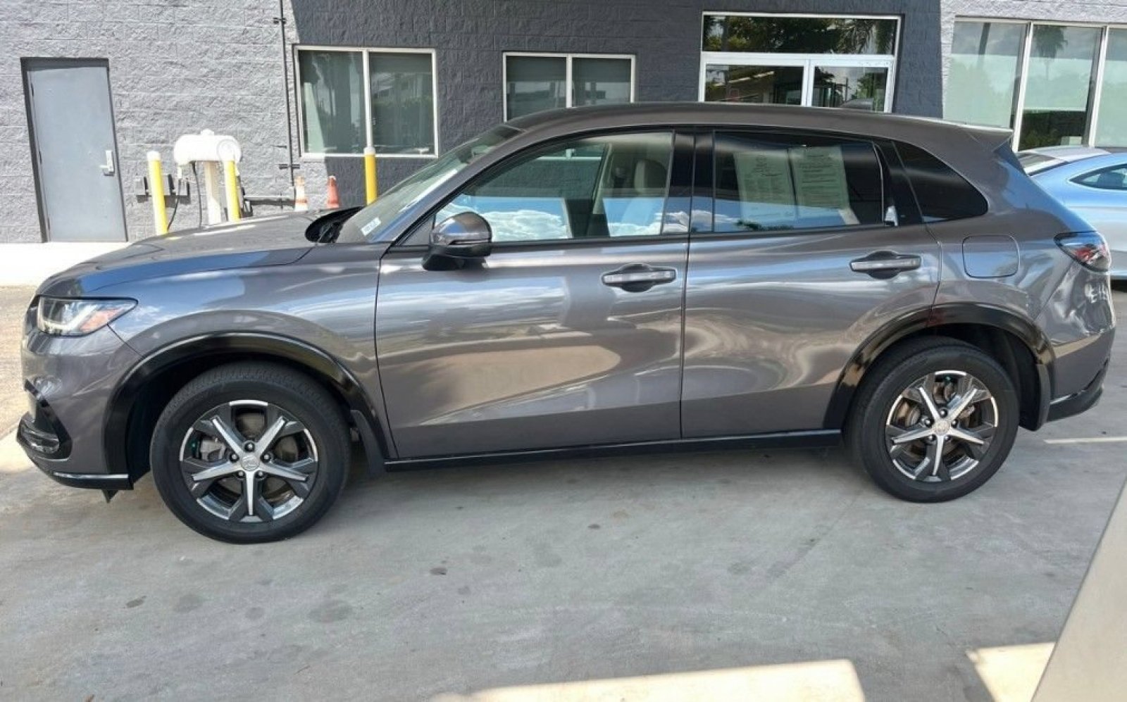 Certified Used 2023 Modern Steel Metallic Honda EX-L image 11