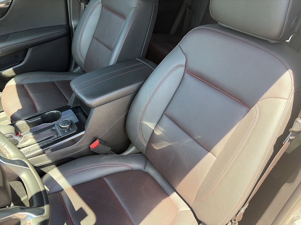 Used 2023 Gray Chevrolet RS image 15