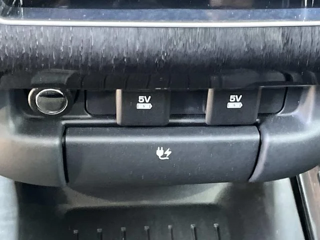 Used 2019 Black Land Rover HSE image 19