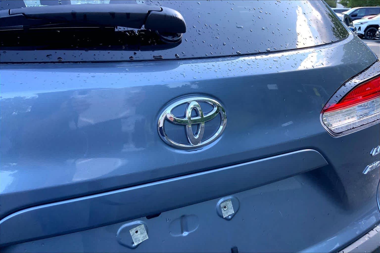 Used 2025 Celestite Toyota LE image 31