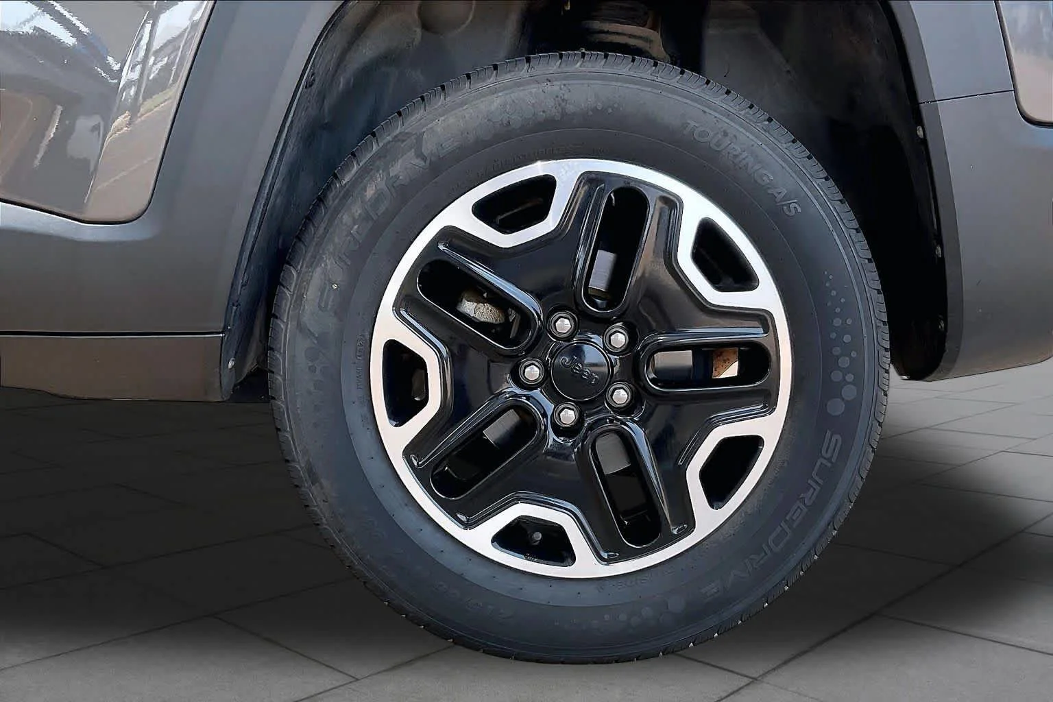 Used 2016 Granite Crystal Metallic Clearcoat Jeep Trailhawk image 12