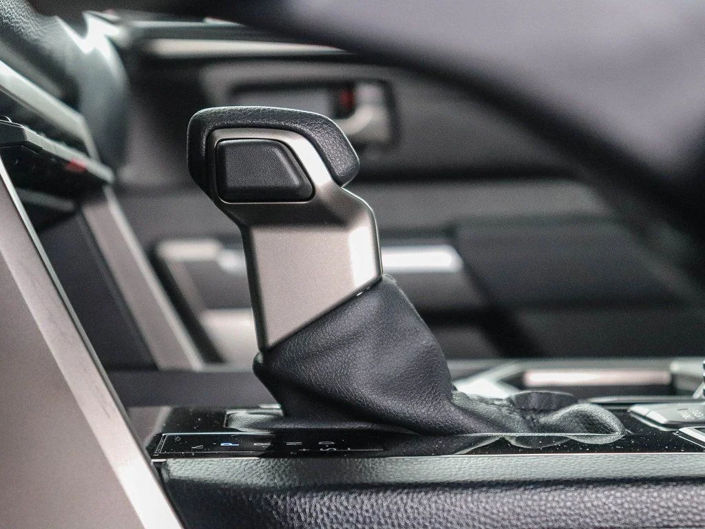 2026 Toyota Tundra SR5 - Photo 18