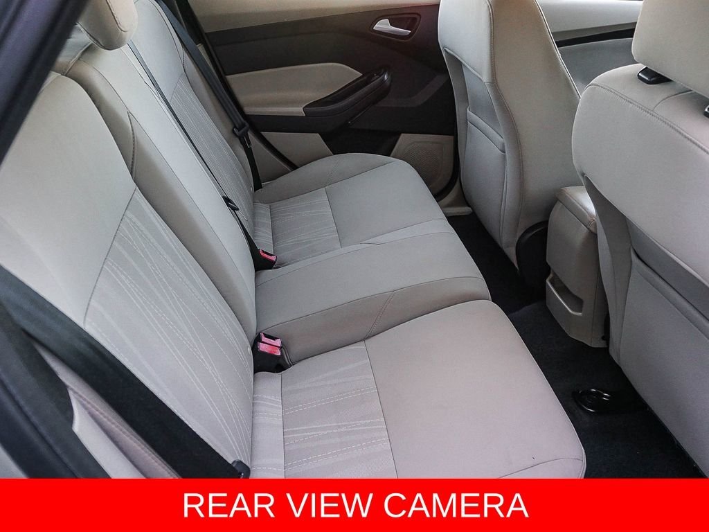 Used 2015  Ford SE image 13