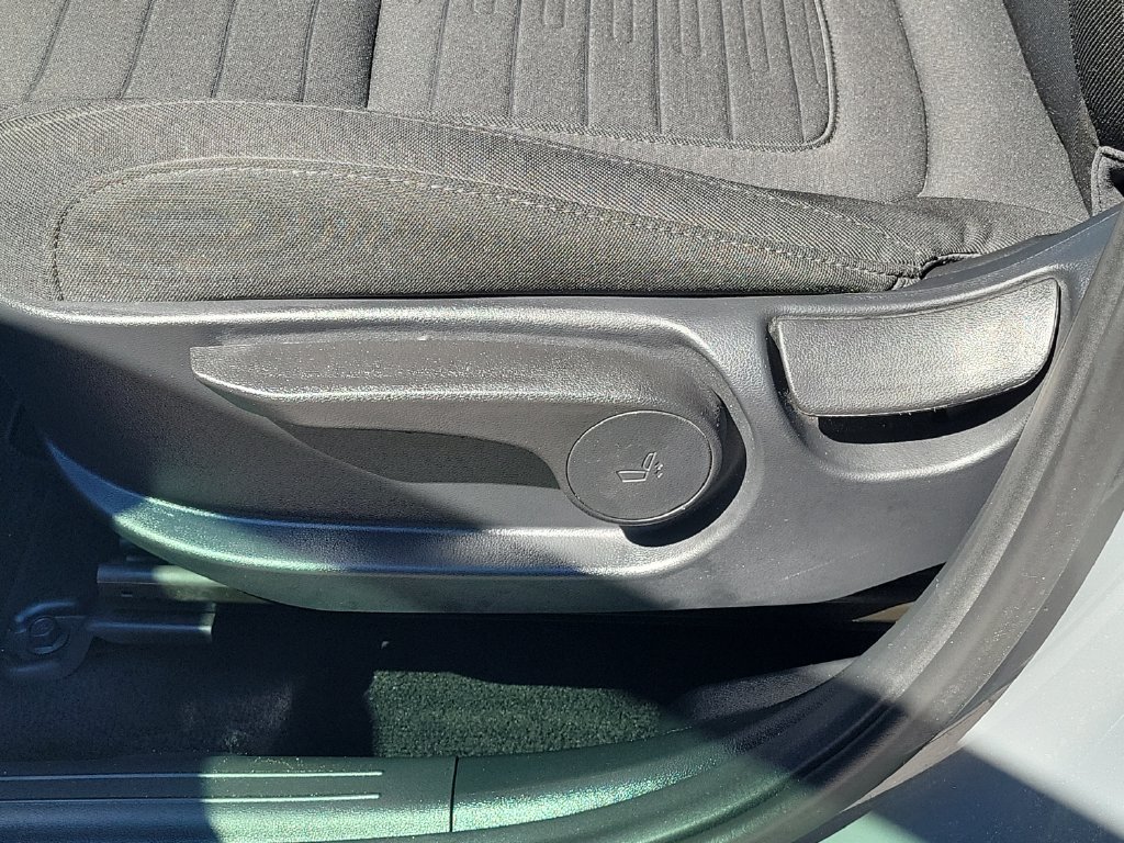 2024 Hyundai Santa Cruz SE - Photo 16