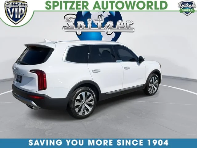 Used 2022 White Kia S image 10