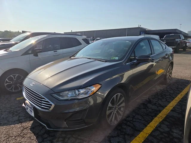 2020 Ford Fusion SE AWD's photo