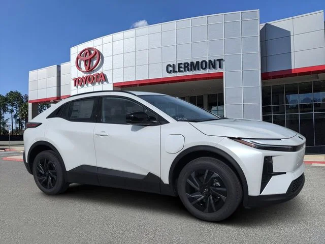 New 2026 Wind Chill Pearl Toyota SE image 1