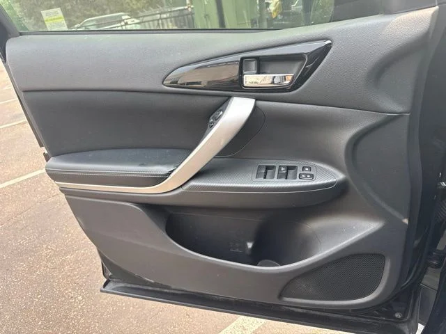 Used 2018 Tarmac Black Metallic Mitsubishi SE image 8