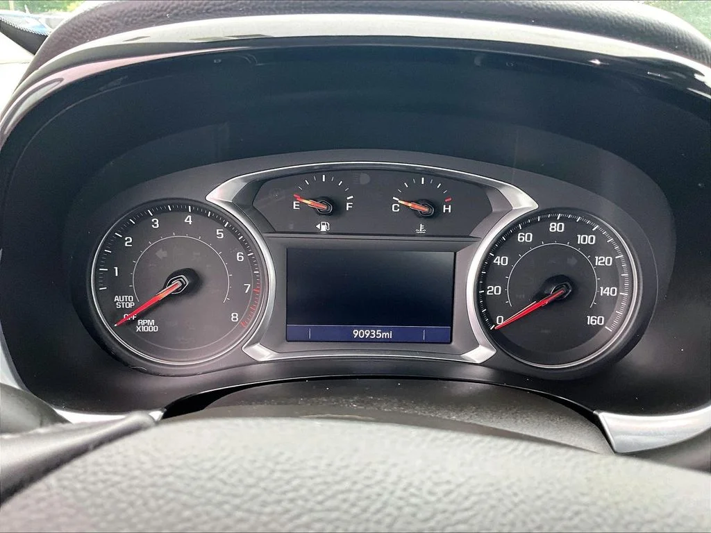 Used 2021 White Chevrolet High Country image 19