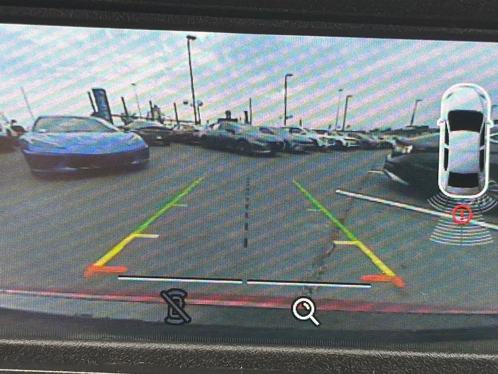 Used 2018 Red Ford GT image 26