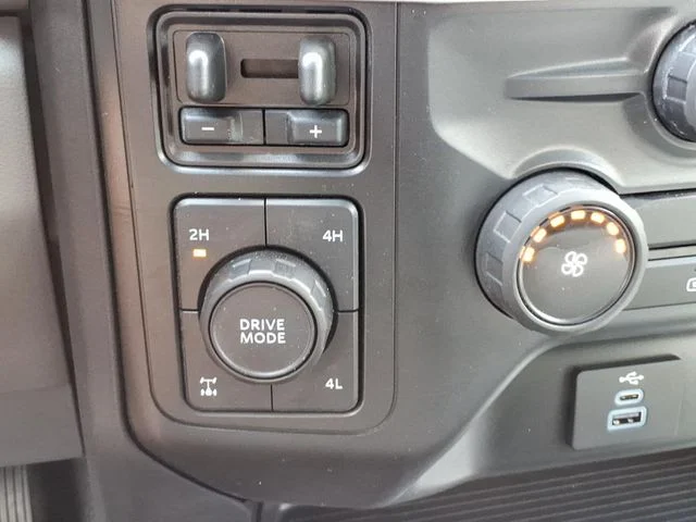 Used 2024 White Ford XL image 30
