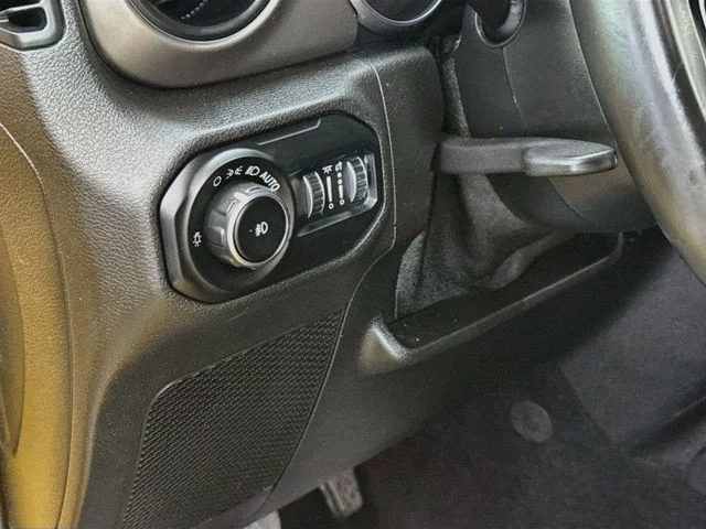 Used 2019 Yellow Jeep Sport S image 10