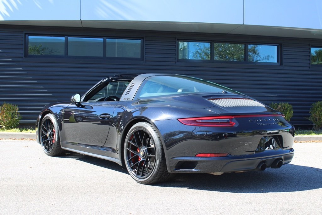 2019 Porsche 911 Targa 4 GTS photo 3