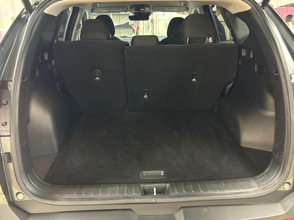 Certified Used 2023 Gray Hyundai SEL image 27