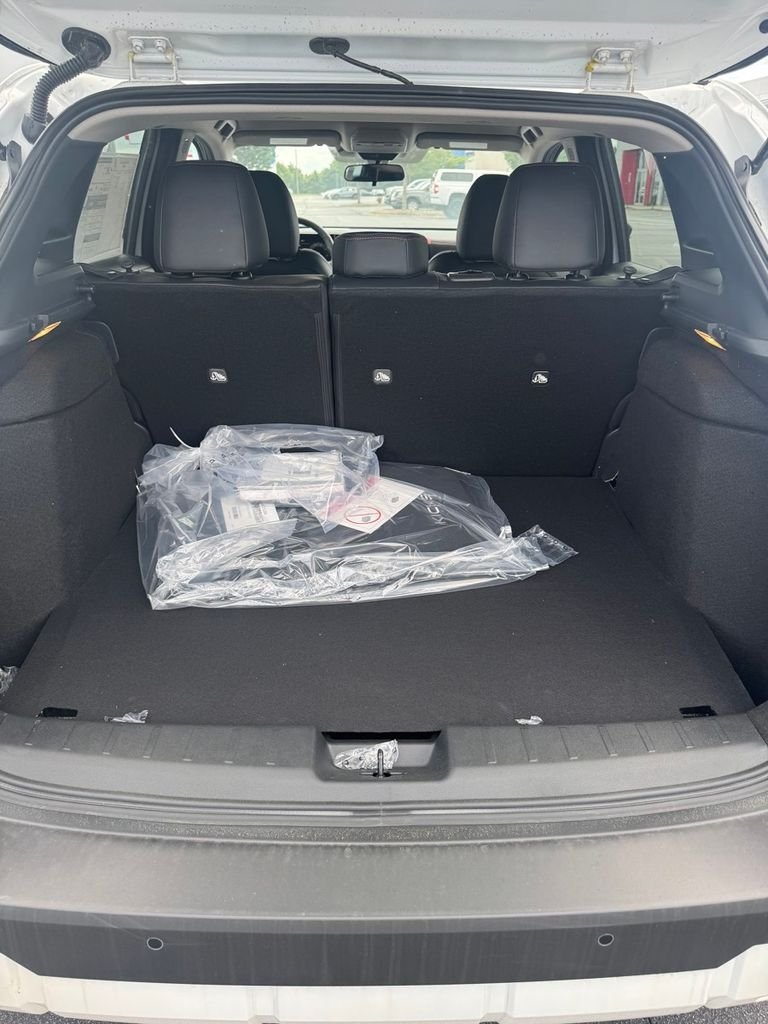 New 2026 Aspen White TriCoat Nissan SR image 17