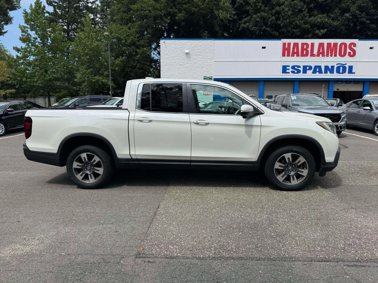 Used 2017 White Diamond Pearl Honda RTL-T image 8